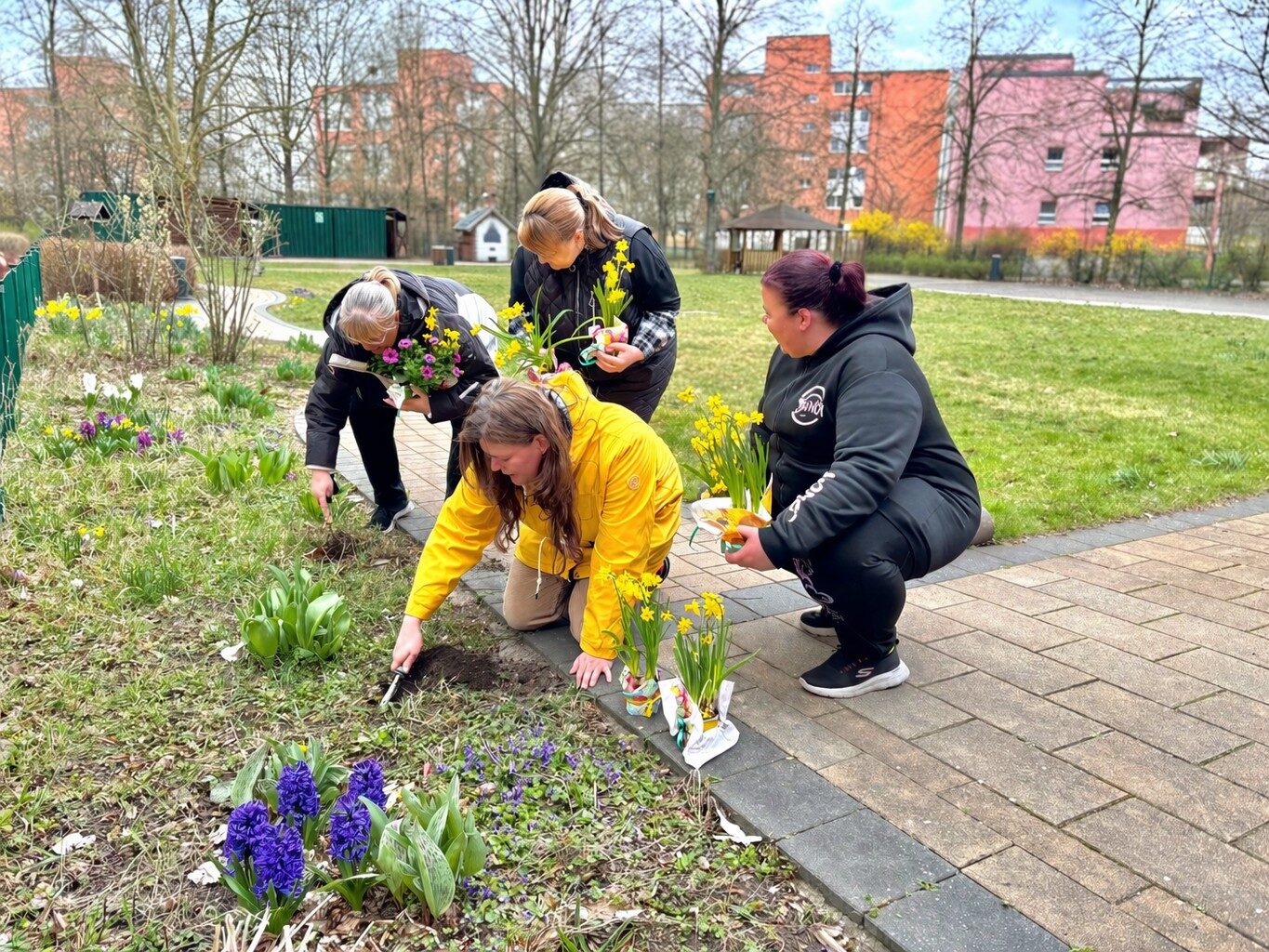 Frühlingsaktion bei uns im Familien- und Nachbarschaftshaus